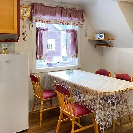 Stunning In Verma With Kitchen Bjorli